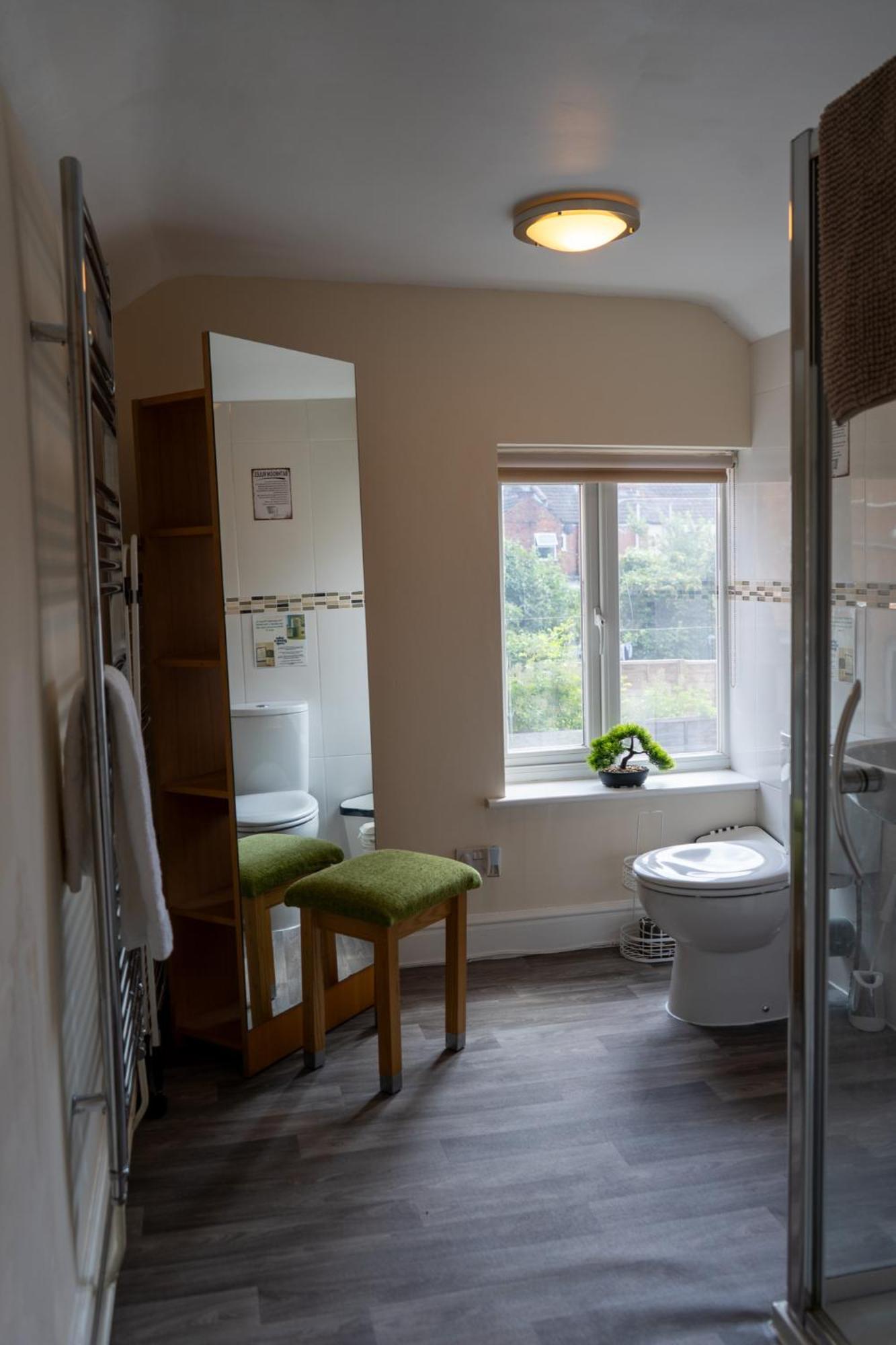 The Plumb Townhouse In Warwick Centre Villa Ngoại thất bức ảnh