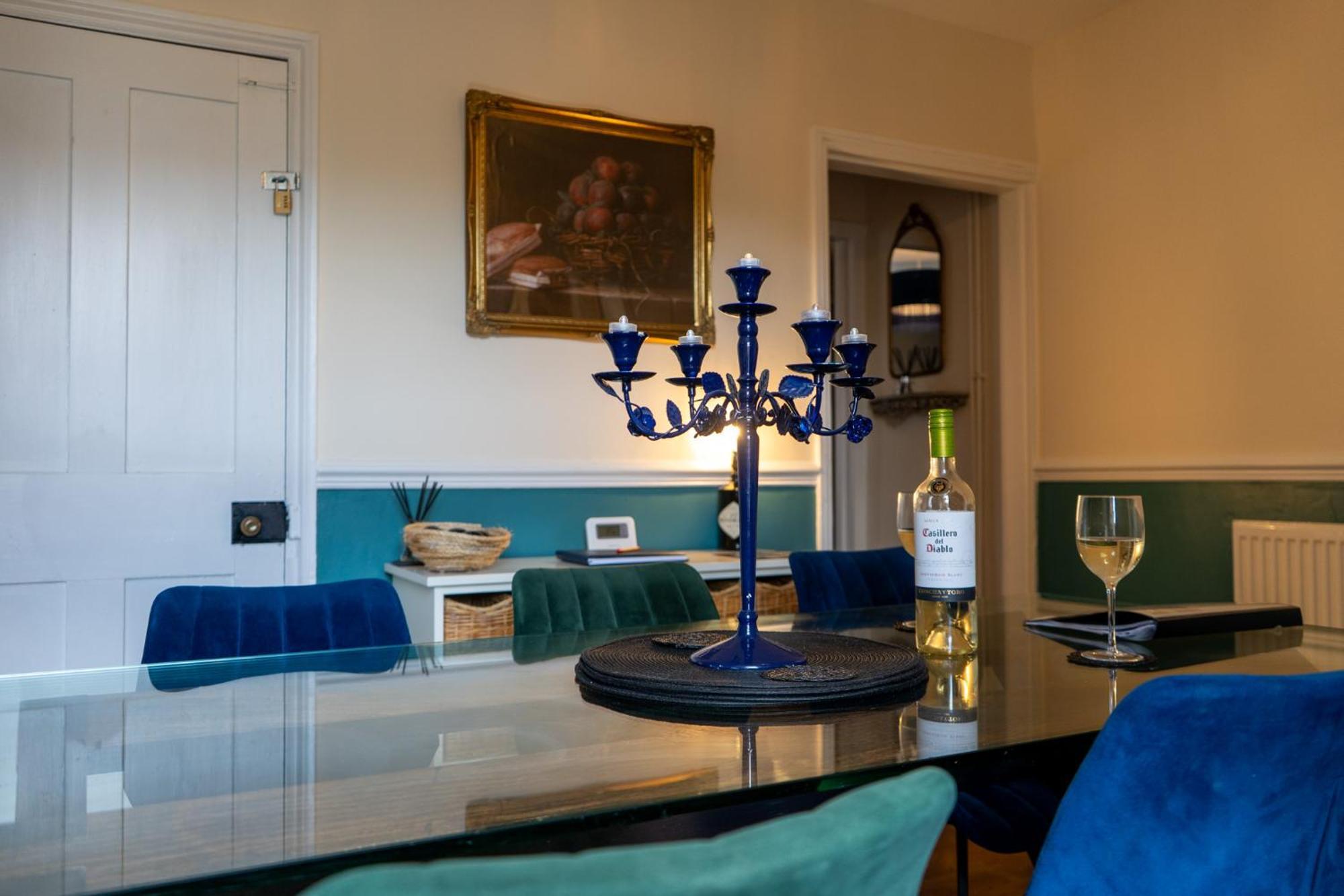 The Plumb Townhouse In Warwick Centre Villa Ngoại thất bức ảnh