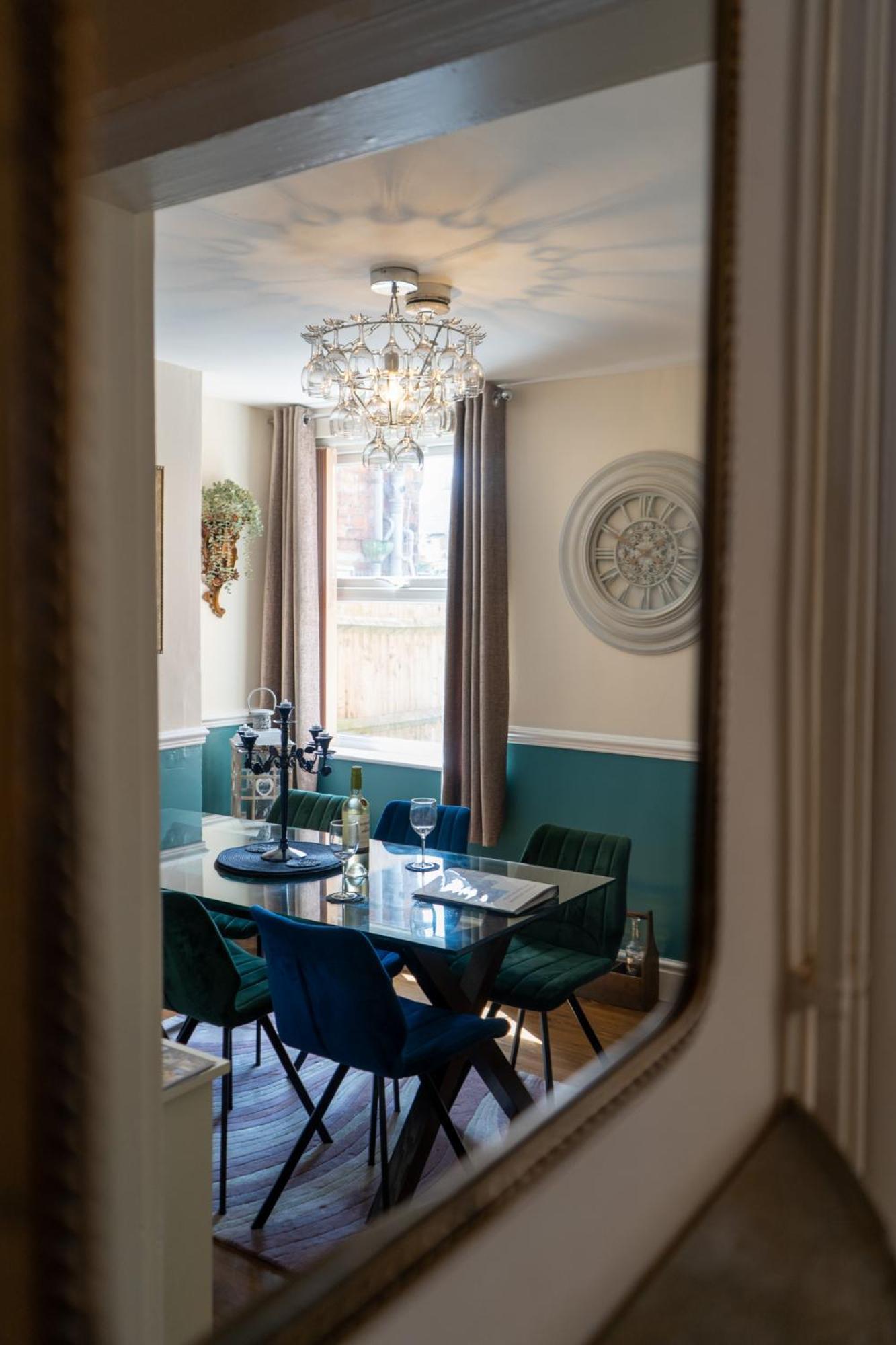 The Plumb Townhouse In Warwick Centre Villa Ngoại thất bức ảnh