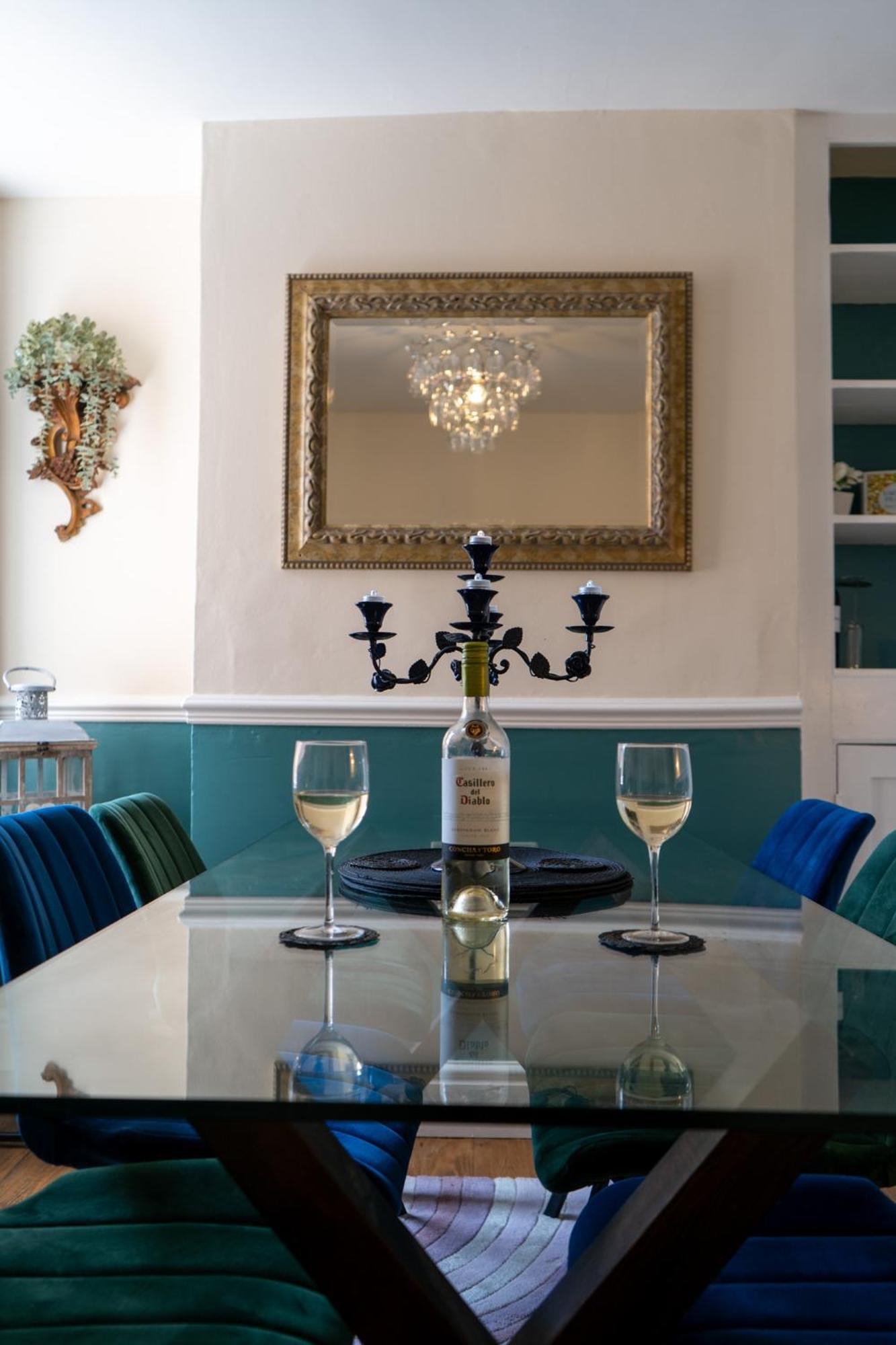 The Plumb Townhouse In Warwick Centre Villa Ngoại thất bức ảnh